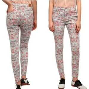 BDG High Rise Cigarette Ankle 30